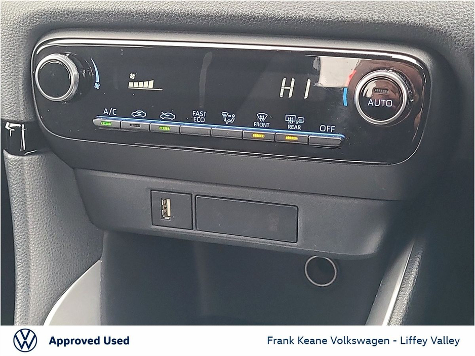 2023 Toyota Yaris LUNA 1.5 HYBRID *ONE OWNER* *IRISH CAR* *12 MONTHS FRANK KEANE WARRANTY* *PCP FINANCE AVAILABLE* €22,995