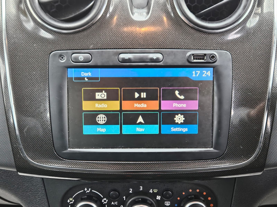 2020 Dacia Sandero - image 28