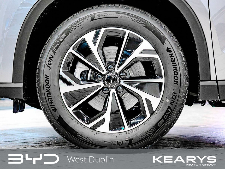 2026 BYD Sealion 7 - image 6