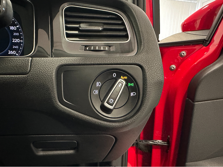 2020 Volkswagen Golf (201) COMFORTLINE 2.0TDI DSG LOW KMS VW/AUDI SPECIALISTS WWW.DENISDARCYCARS.IE €24,950