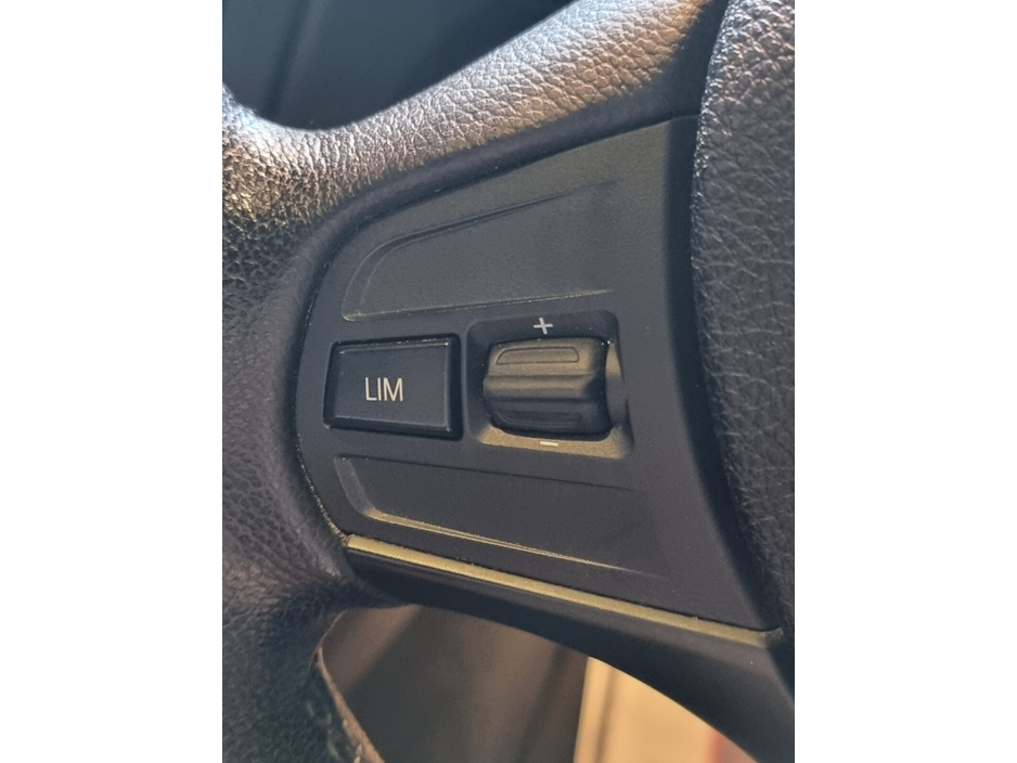 2015 BMW 1 Series - image 19