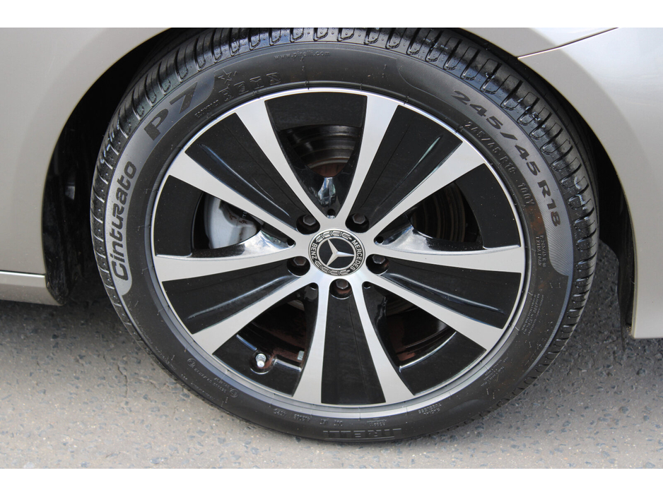 2022 Mercedes-Benz E Class - image 10