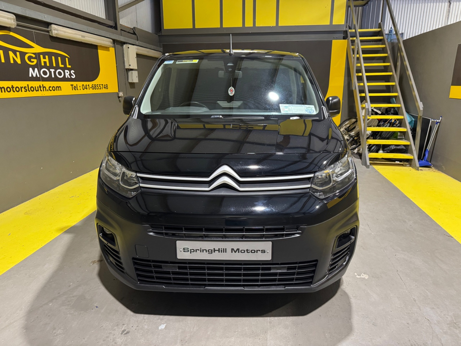 2021 Citroen Berlingo - image 6