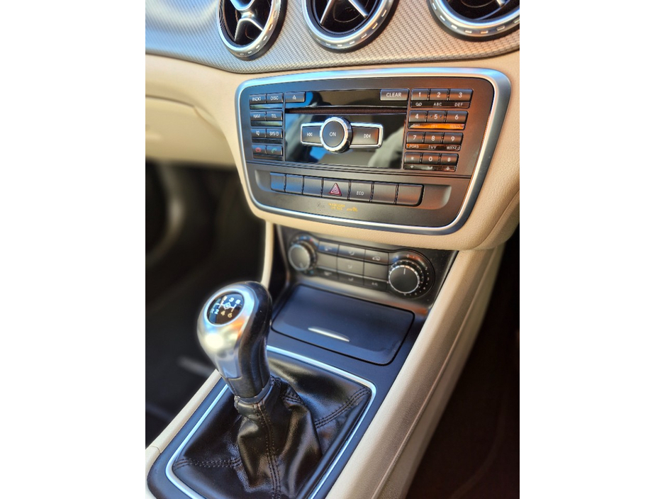 2014 Mercedes-Benz GLA Class - image 15