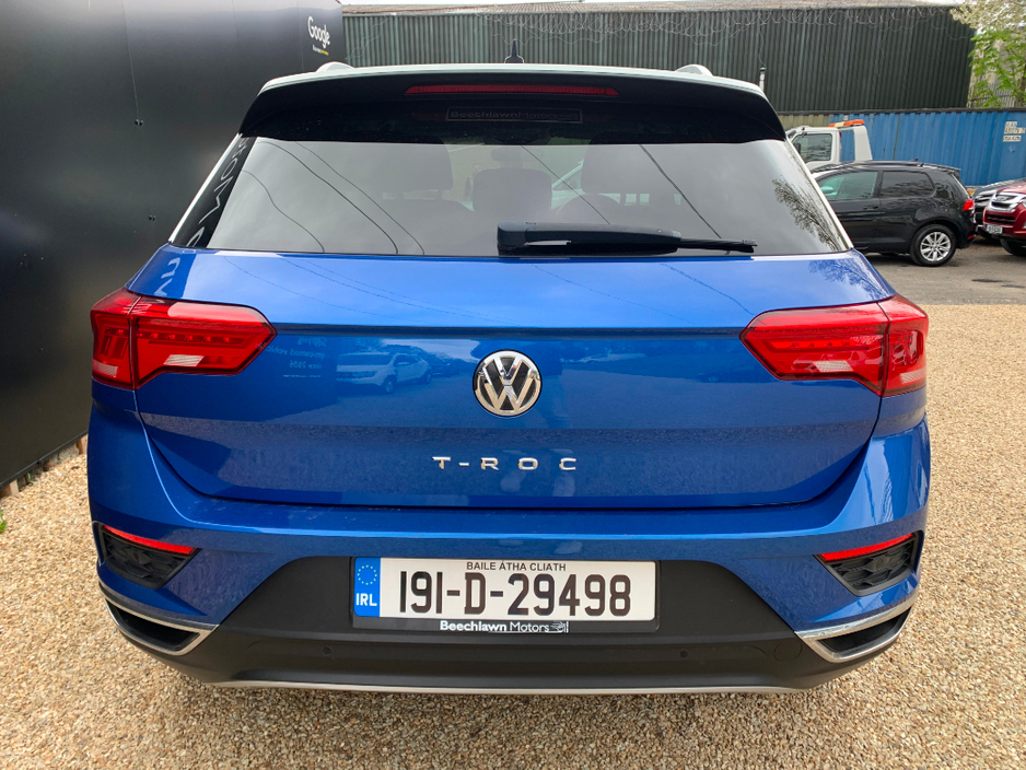 2019 Volkswagen T-Roc - image 4