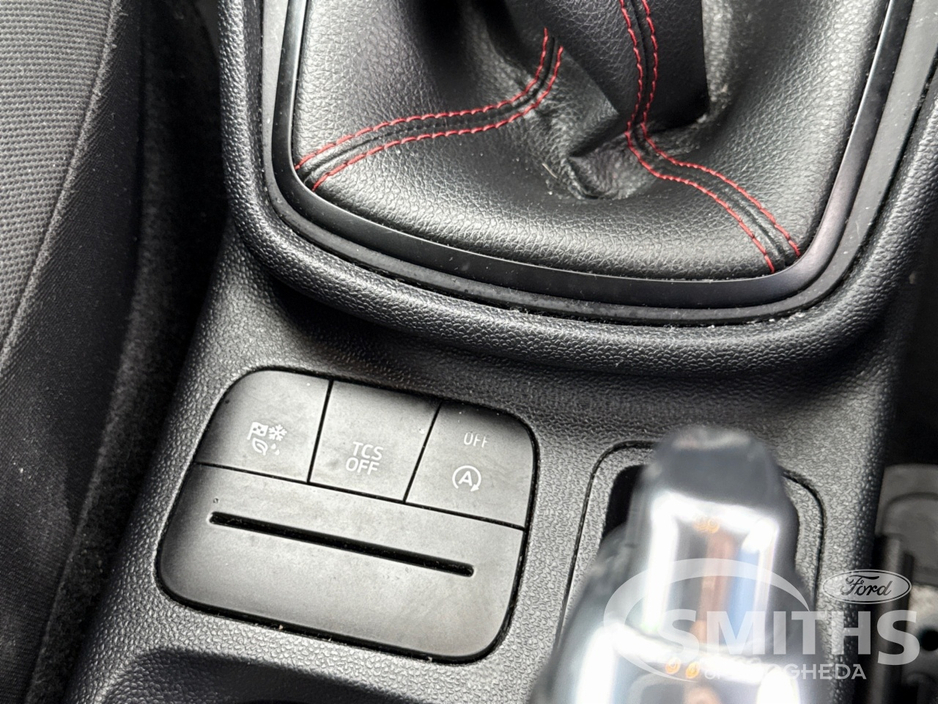 2020 Ford Fiesta - image 21