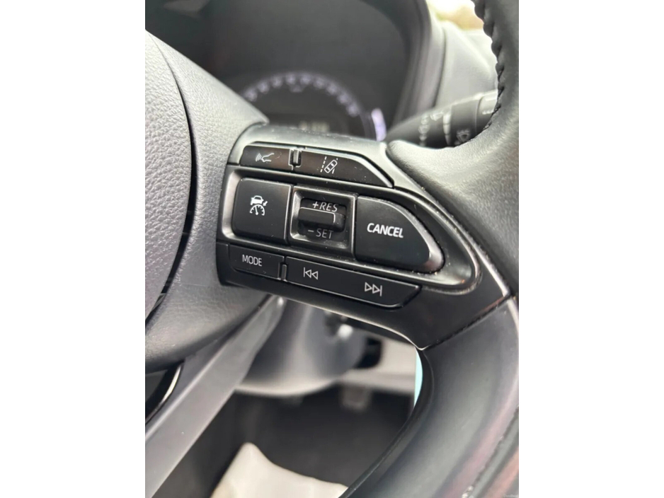 2022 Toyota Aygo - image 20