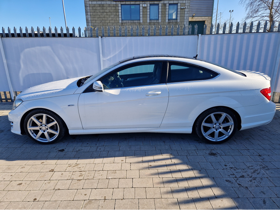 2014 Mercedes-Benz C Class - image 6