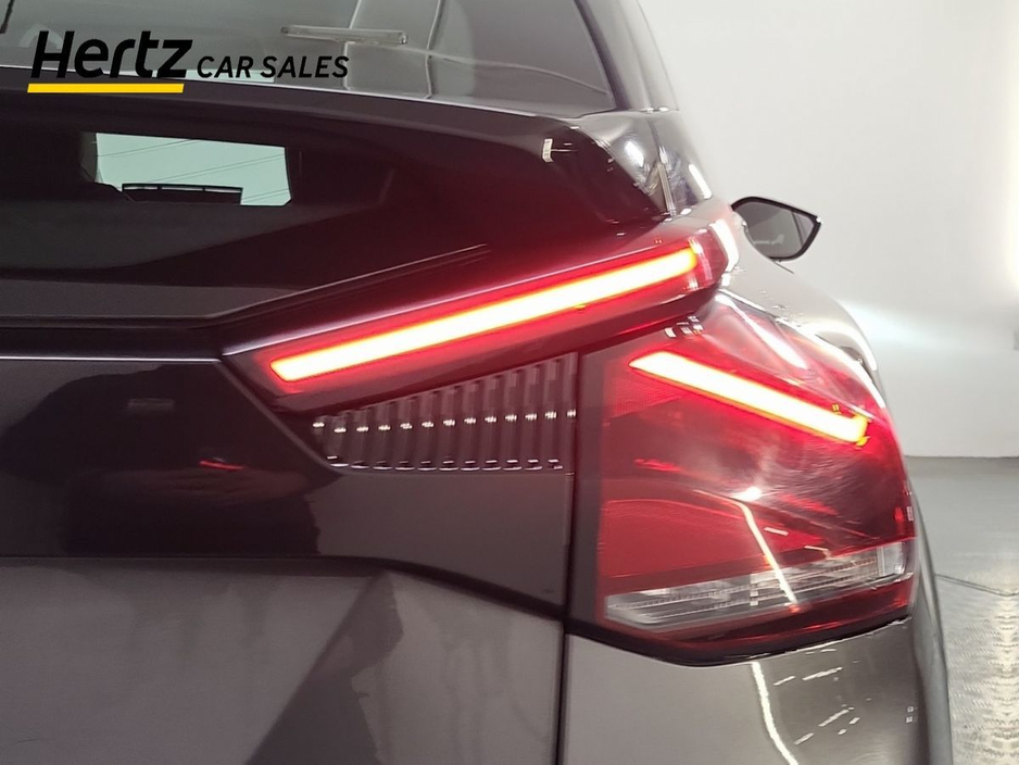 2023 Citroen C4 - image 8