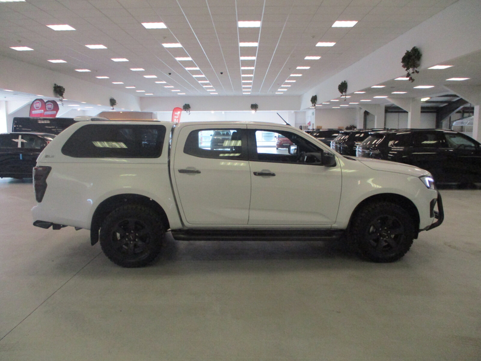 2026 Isuzu D-MAX - image 8
