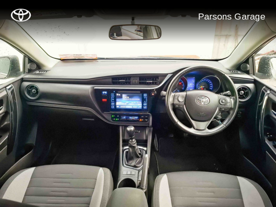 2016 Toyota Auris AURIS 1.2T 5DR LUNA €14,995