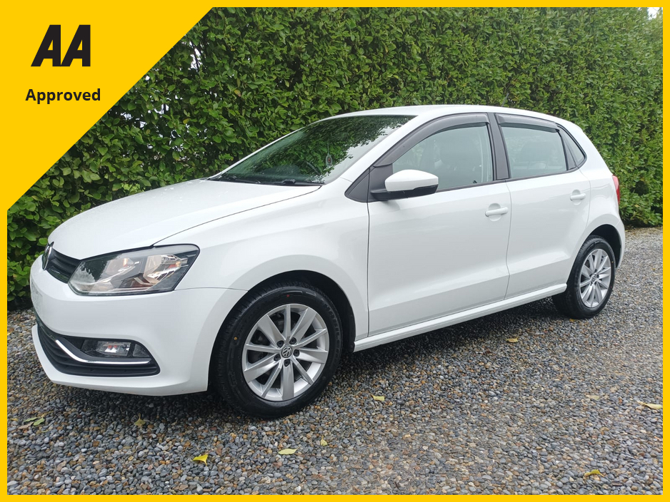 2017 Volkswagen Polo 1.2 TSI COMFORTLINE SPOTLESS WITH ONLY 24,524kms COMPREHENSIVE SERVICE HISTORY (10 STAMPS) FACTORY IMMOBILISER LEATHER STEERING WHEEL AUTO HEADLIGHTS FRONT FOGS ALLOY WHEELS ANDROID AUTO APPLE CARPLAY €14,395