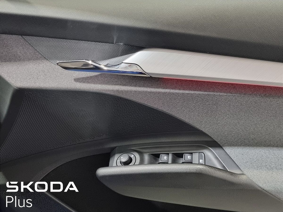 2023 Skoda Enyaq - image 22