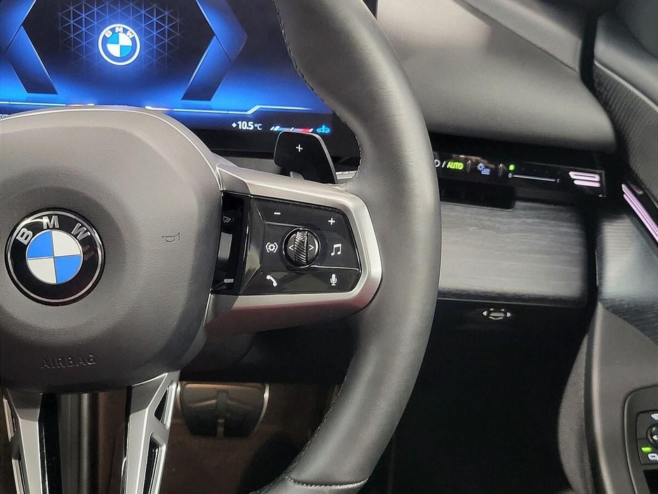 2024 BMW 5 Series - image 18