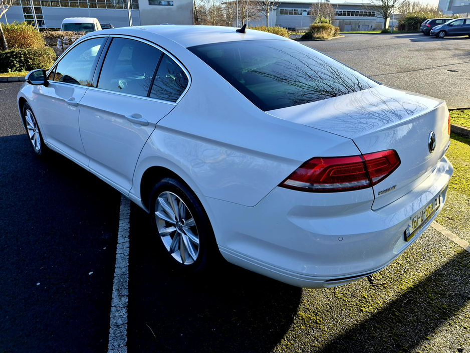 2016 Volkswagen Passat  €9,999