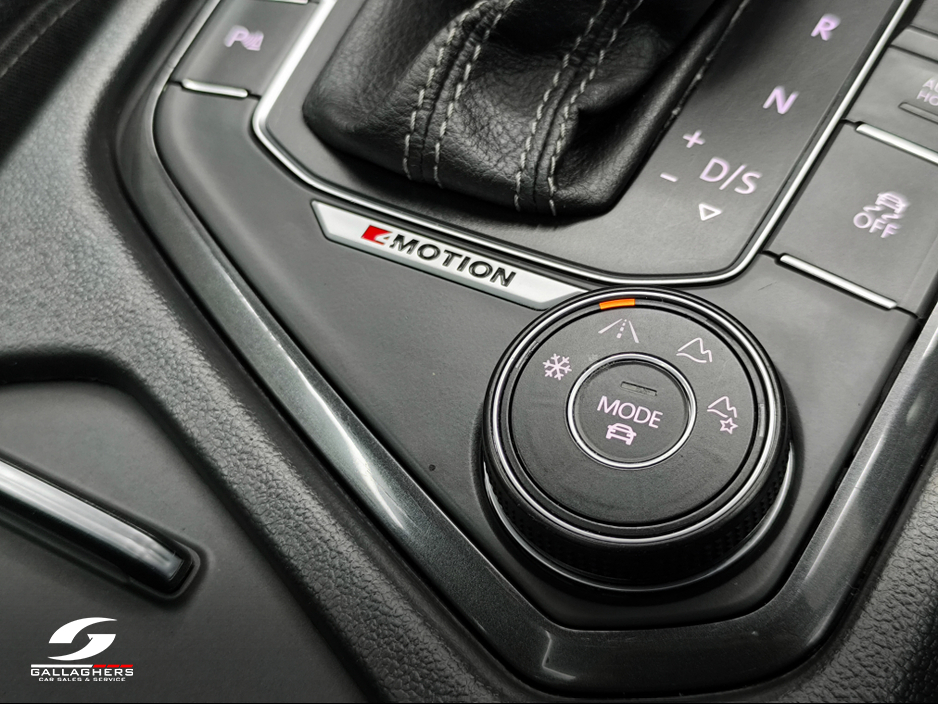 2017 Volkswagen Tiguan (171) R-LINE 2.0 TDI **4MOTION 240BHP**DSG AUTO €24,995