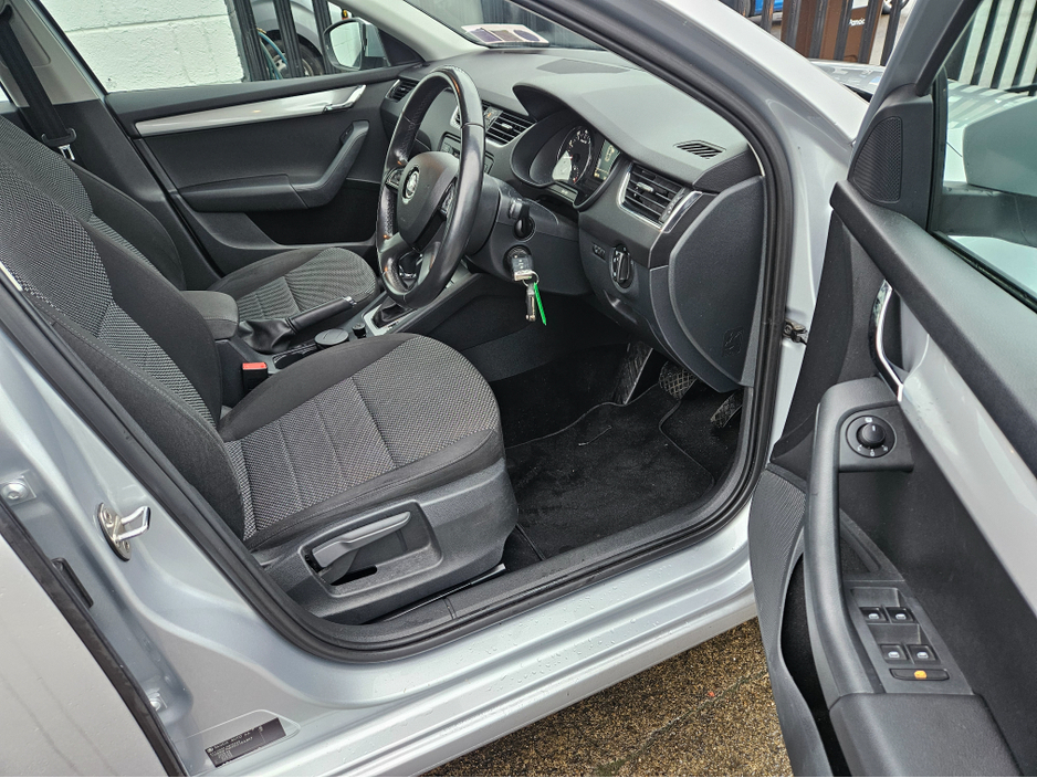 2014 Skoda Octavia AMBITION 1.2 TSI 105HP DGS 4 4DR AUTO €9,950