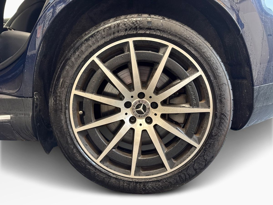 2022 Mercedes-Benz EQC - image 5