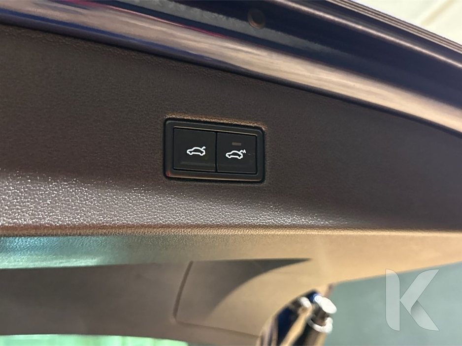 2018 Volkswagen Tiguan 2.0 TDI HIGH LINE 4WD - FULL BLACK LEATHER HEATED SEATS FRONT AND BACK - DIAMOND CUT FACTORY ALLOY WHEELS - CRUISE CONTROL - REVERSE CAMERA €29,950