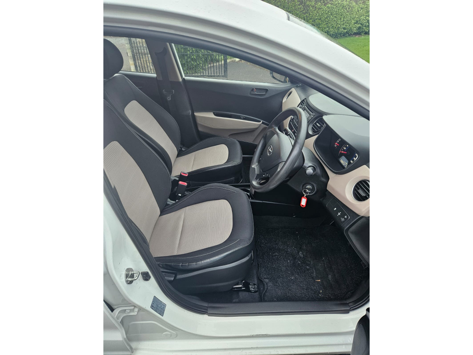 2014 Hyundai i10 10  CLASSIC 5DR - LOW MILEAGE - SERVICE HISTORY - 2 KEYS €5,950