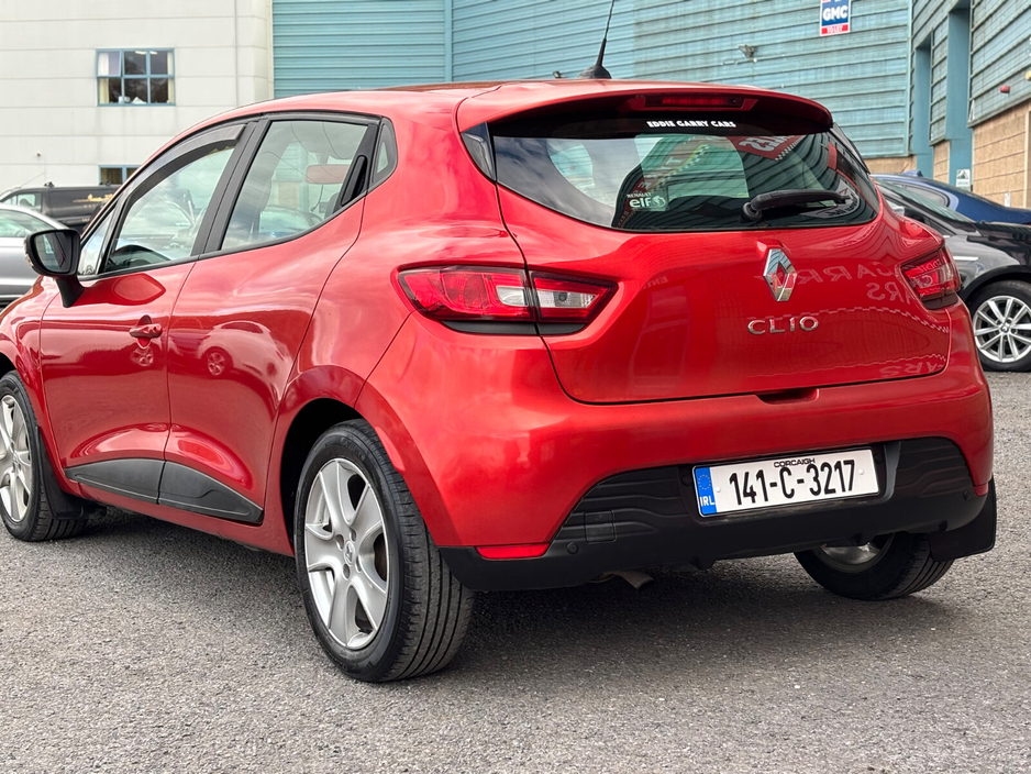 2014 Renault Clio - image 13