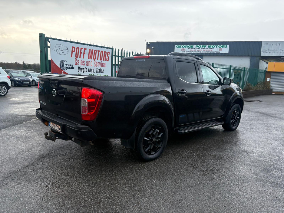 2021 Nissan Navara - image 5