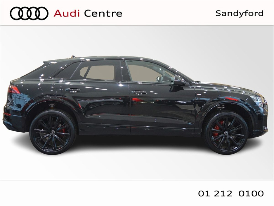 2026 Audi Q8 SUV 60 TFSIE Q COMP 490PS €125,143