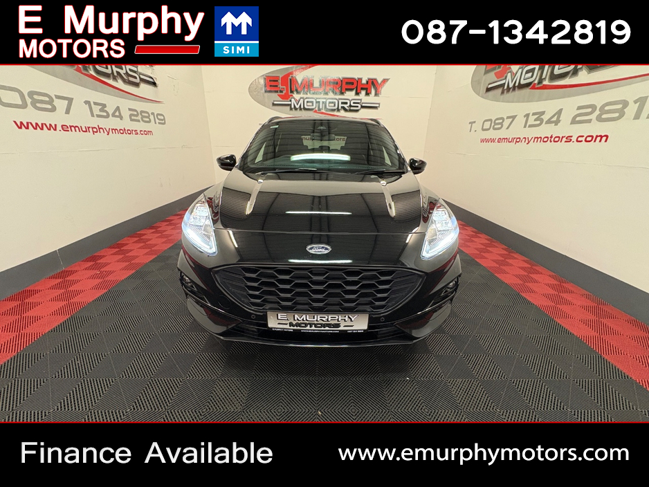 2022 Ford Kuga - image 2