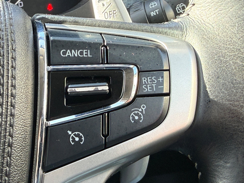 2018 Mitsubishi Outlander - image 23