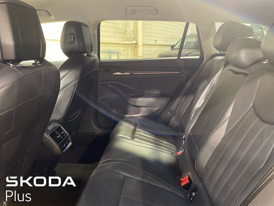 2025 Skoda Superb - image 6