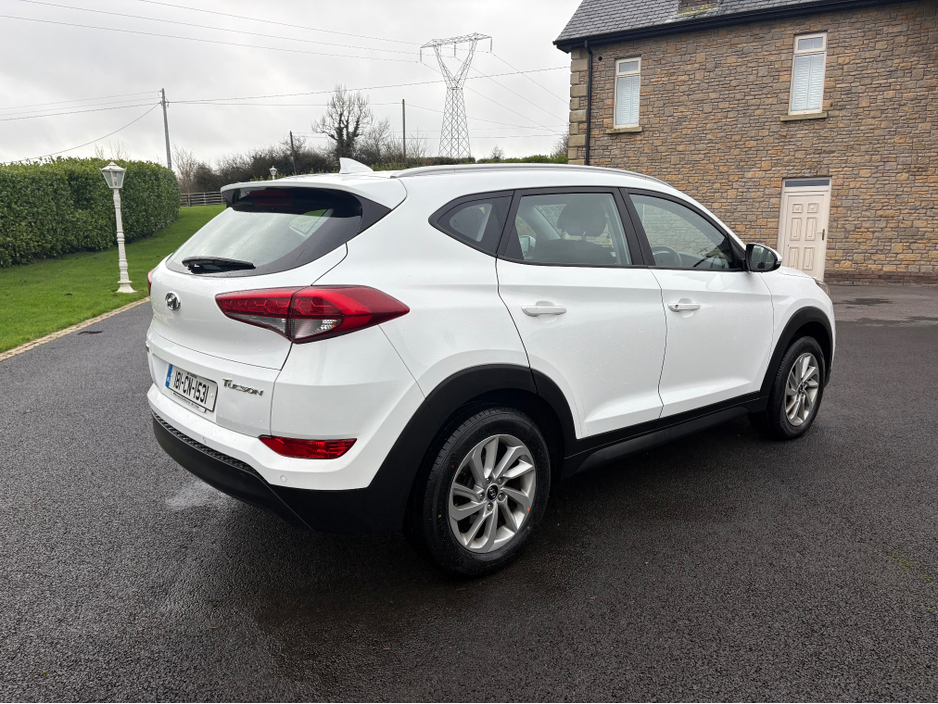 2018 Hyundai Tucson - image 8