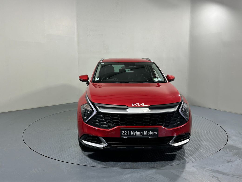 2022 Kia Sportage - image 2