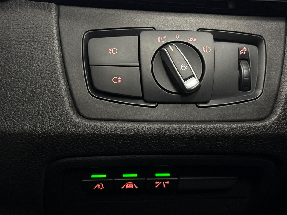 2017 BMW 4 Series - image 24