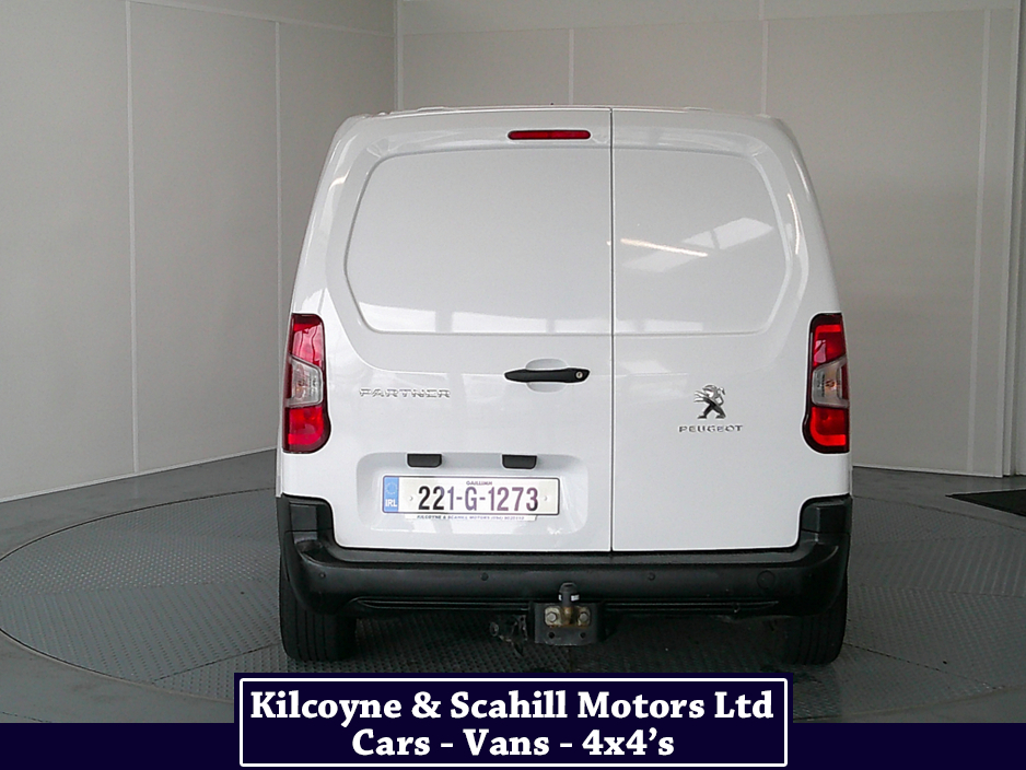 2022 Peugeot Partner - image 6