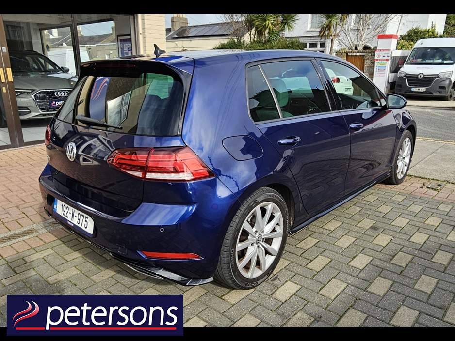 2019 Volkswagen Golf - image 9