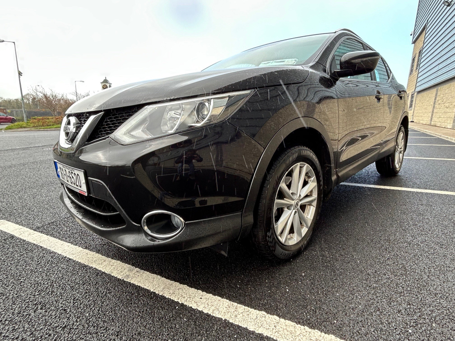 2016 Nissan Qashqai - image 2