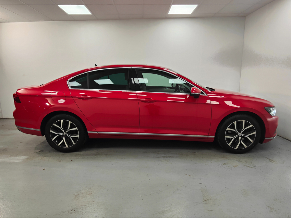 2022 Volkswagen Passat ELEGANCE 2.0 TDI D7F 150 4DR AUTO €25,950