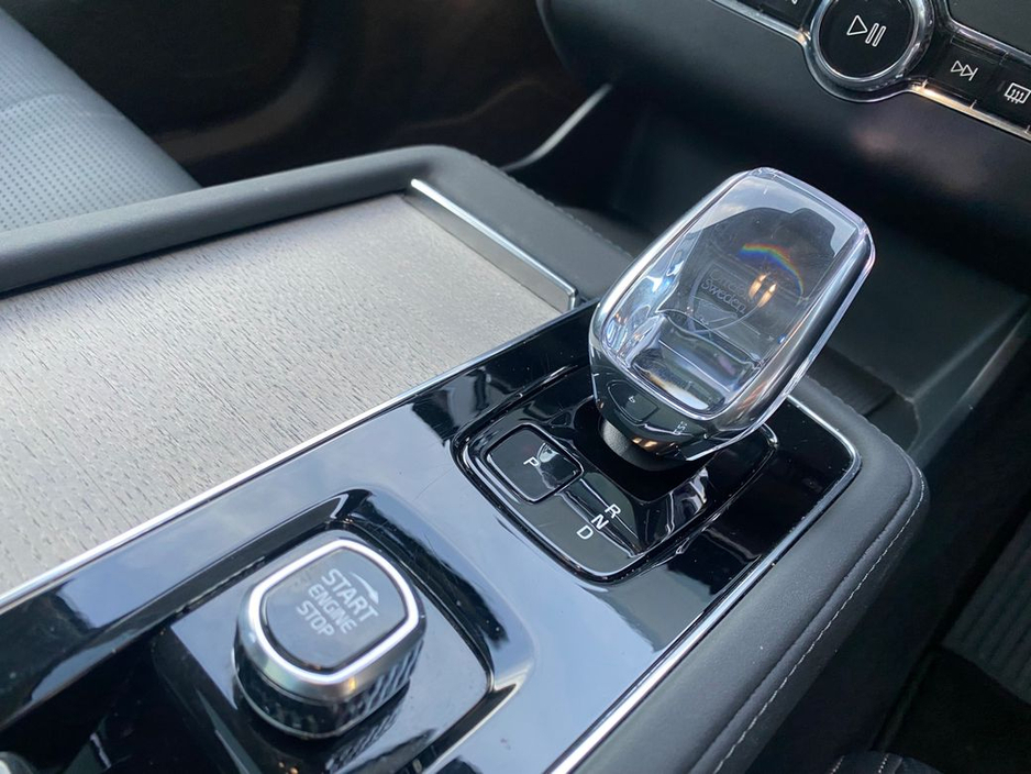 2025 Volvo XC90 - image 21