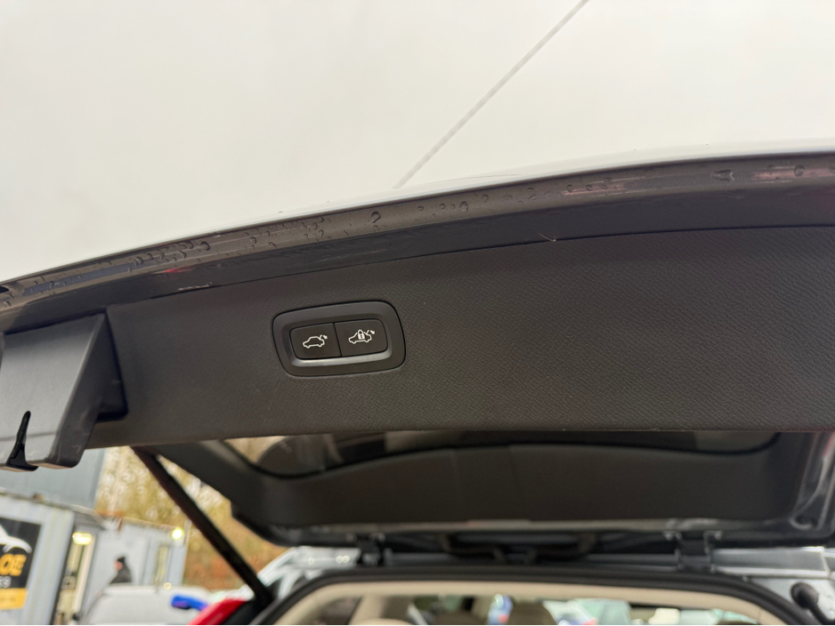 2018 Volvo XC90 D4 FWD MOMENTUM GT 5DR AUTO €28,950