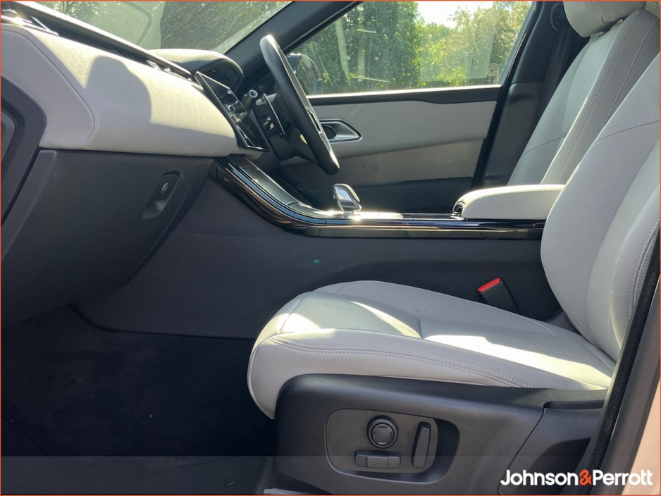 2025 Land Rover Range Rover Velar 2.0 I4 PHEV 404 PS S (Land Rover Warranty until 2030) €79,900