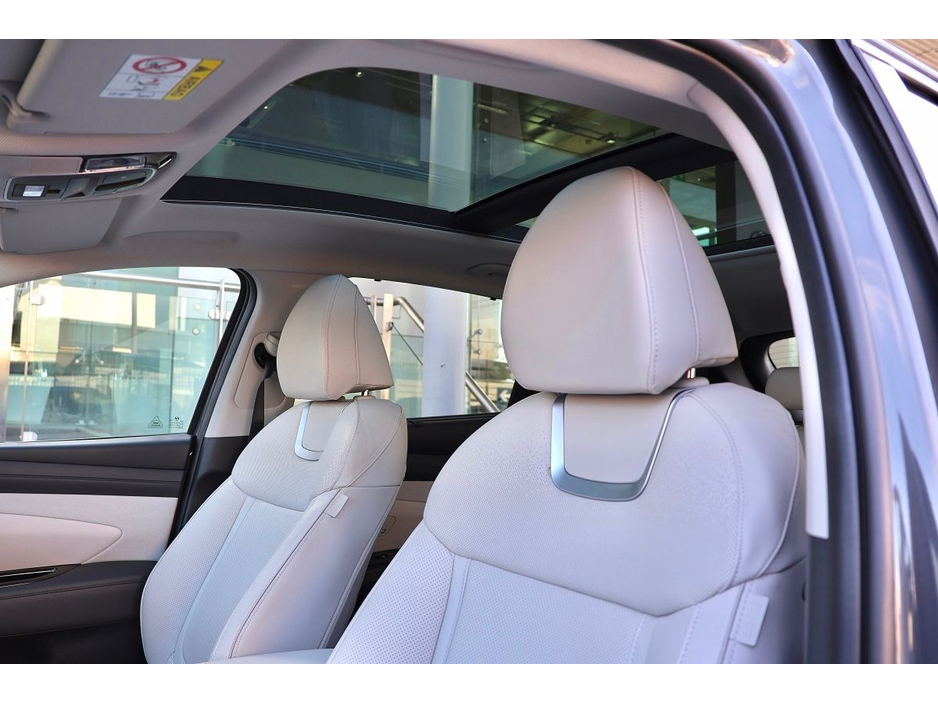 2025 Hyundai Tucson - image 13