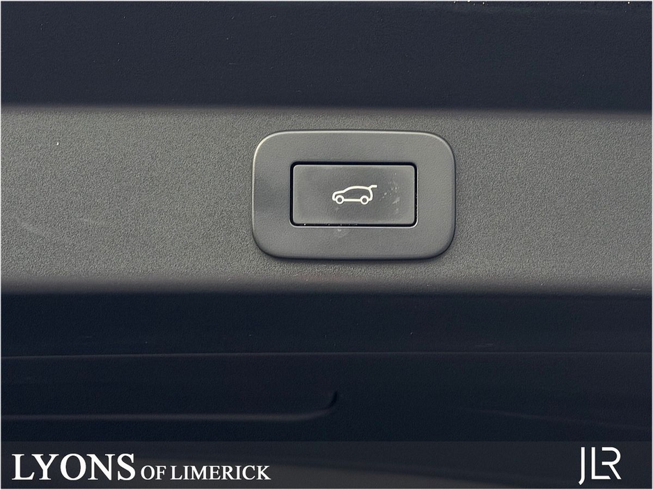 2023 Land Rover Range Rover Sport - image 15