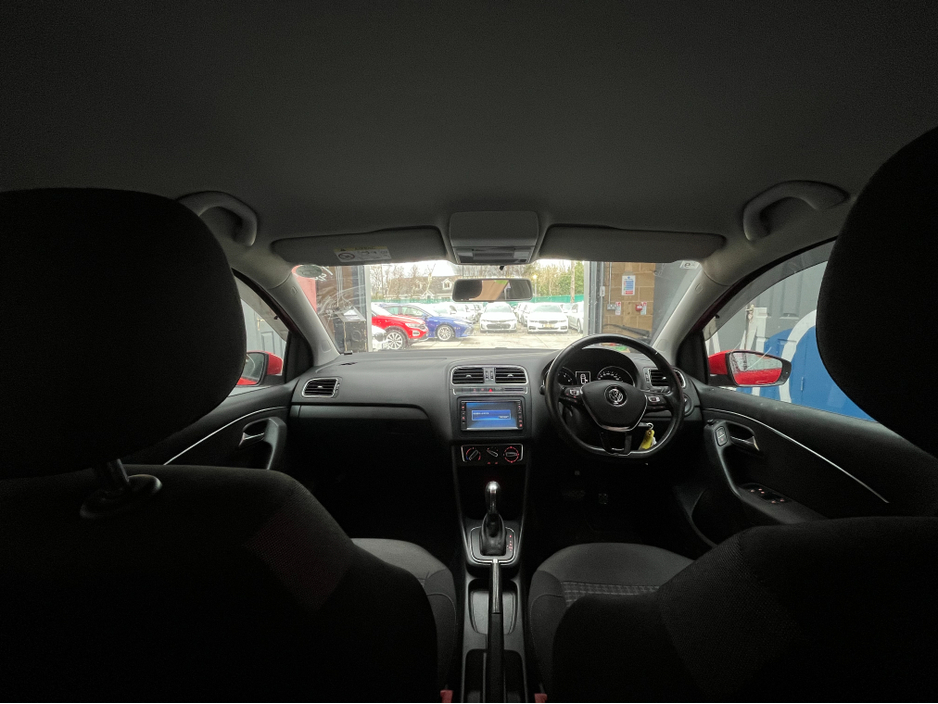 2014 Volkswagen Polo - image 13