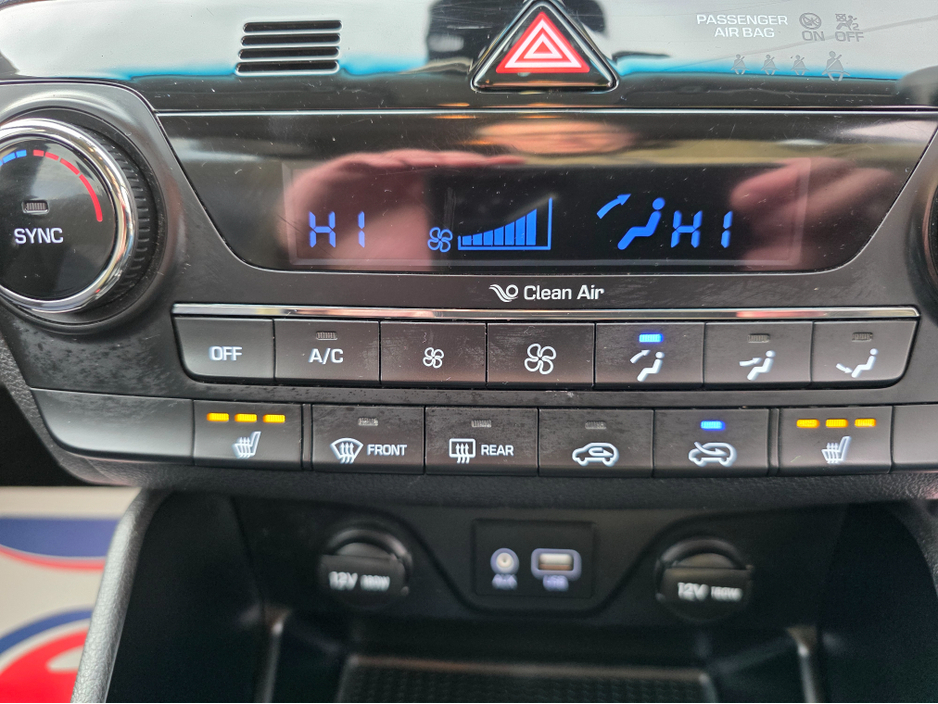 2017 Hyundai Tucson SE NAV B-DRIVE 2WD CRDI BLUE DRIVE €12,950