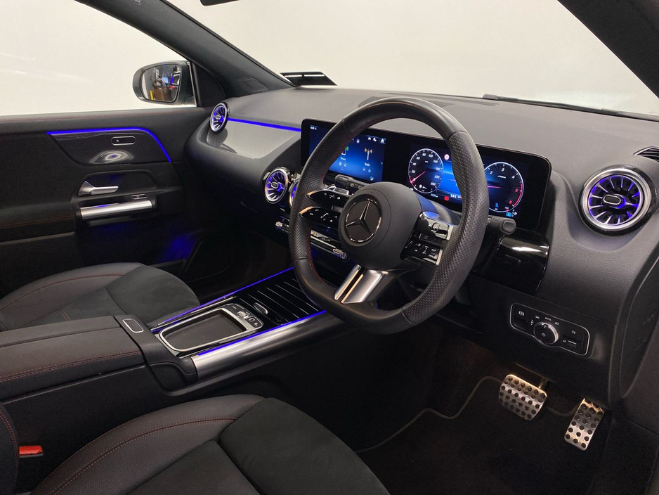 2025 Mercedes-Benz GLA Class - image 9