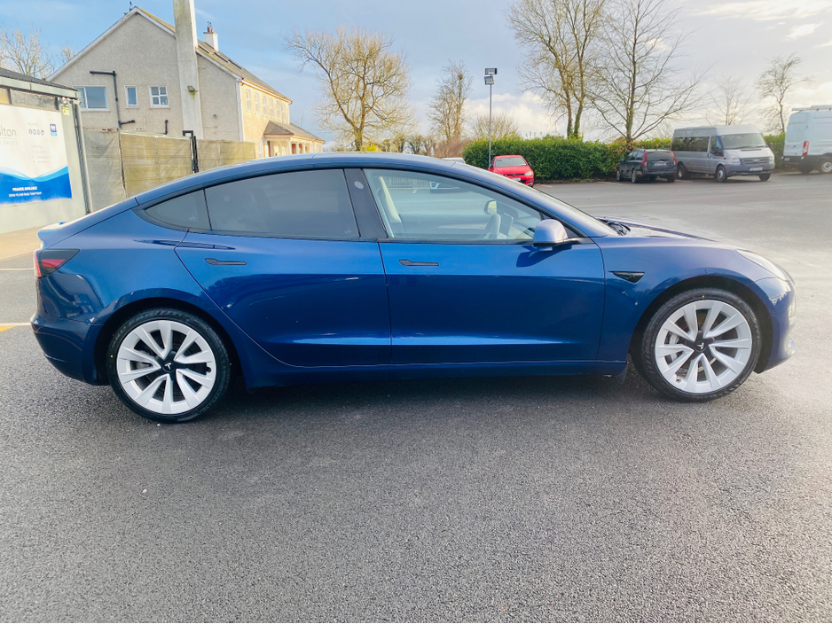 2021 Tesla Model 3 - image 4