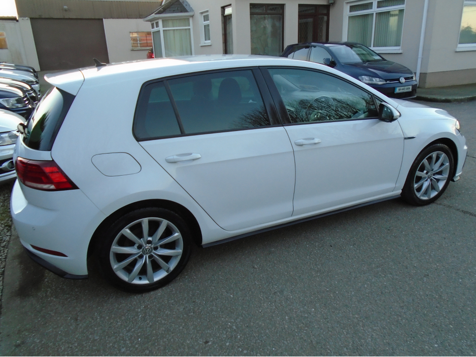 2018 Volkswagen Golf - image 7