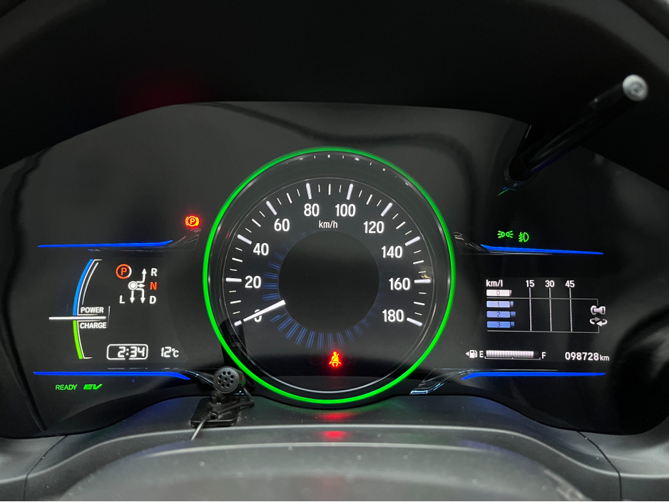 2014 Honda Vezel €14950 2014 HONDA VEZEL HYBRID Z 1.5 AUTOMATIC / CRUISE CONTROL / REVERSE CAMERA / HEATED SEATS €14,950