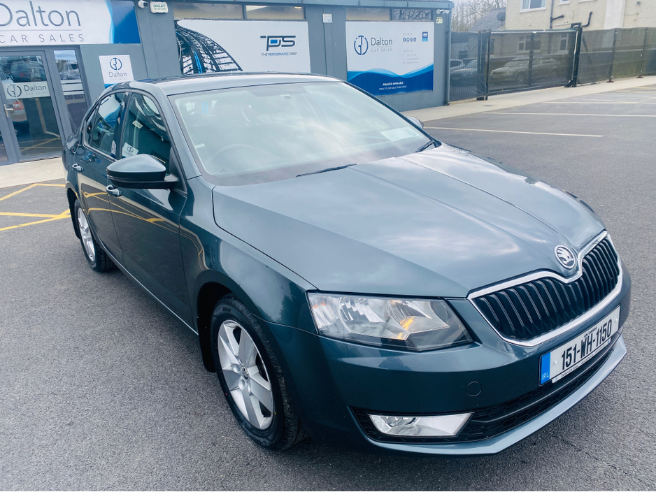 2015 Skoda Octavia - image 3