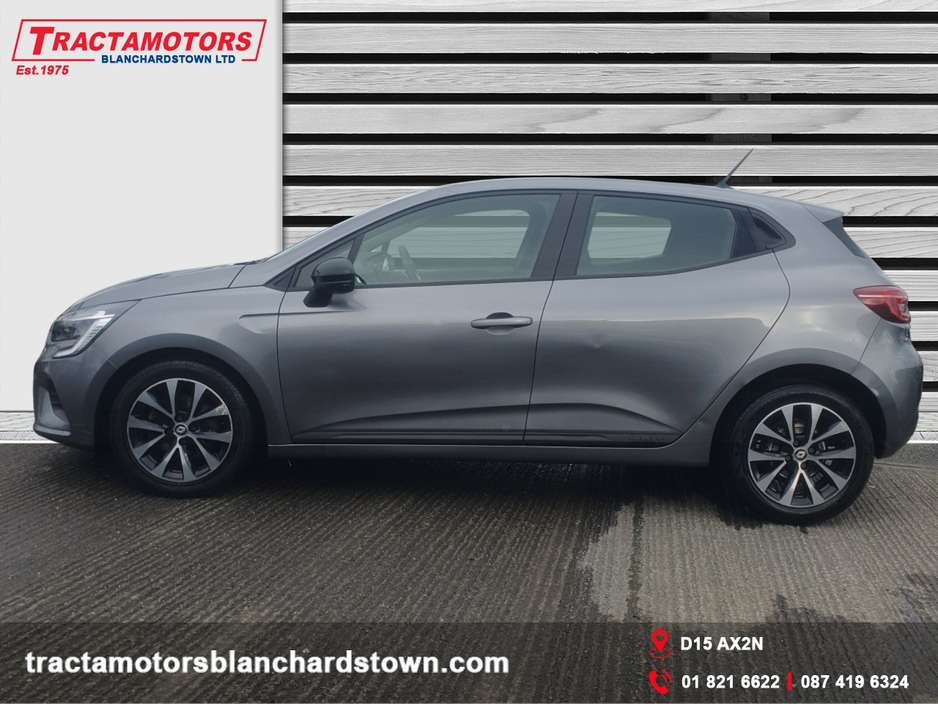 2023 Renault Clio - image 5